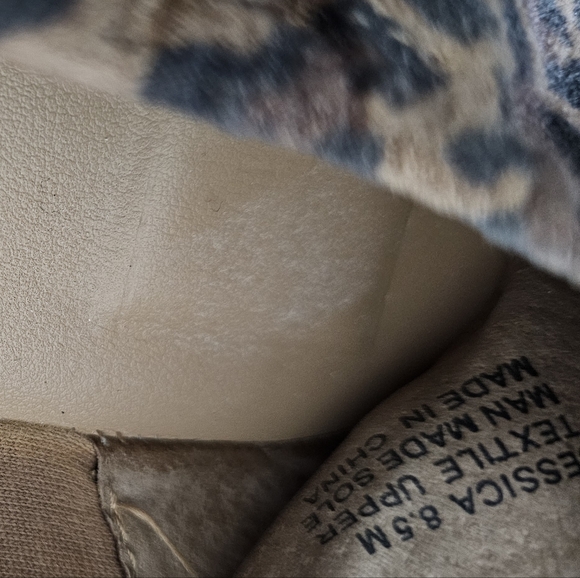 Jessica Suede Leopard Print Flats 8.5 - Picture 4 of 4